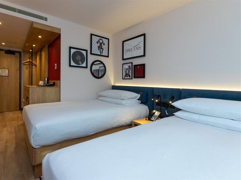 Hampton By Hilton London Park Royal Hotell Exteriör bild