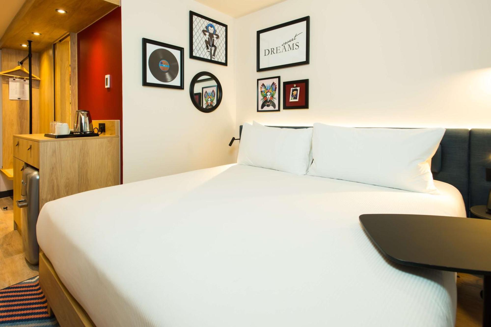 Hampton By Hilton London Park Royal Hotell Exteriör bild