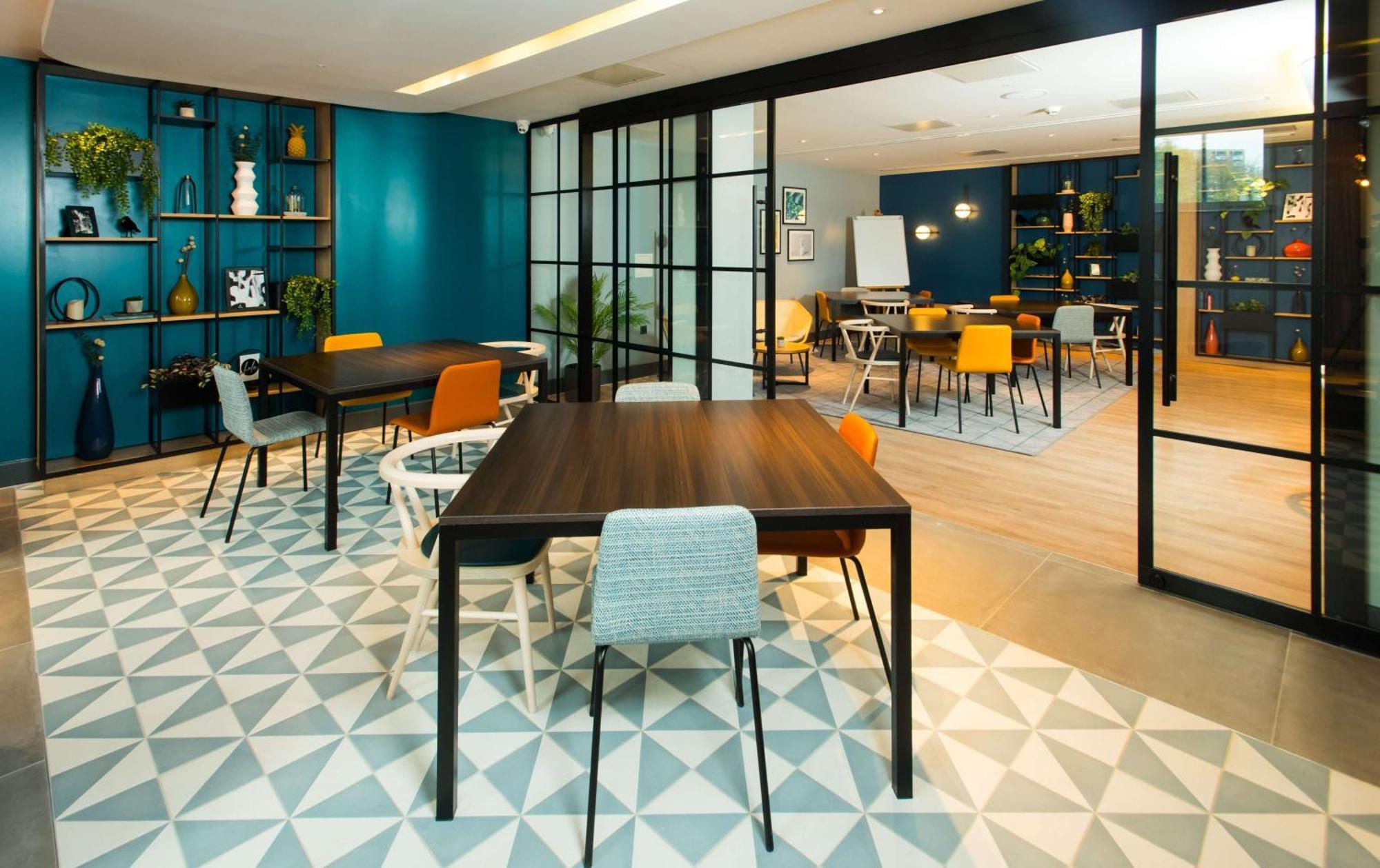 Hampton By Hilton London Park Royal Hotell Exteriör bild