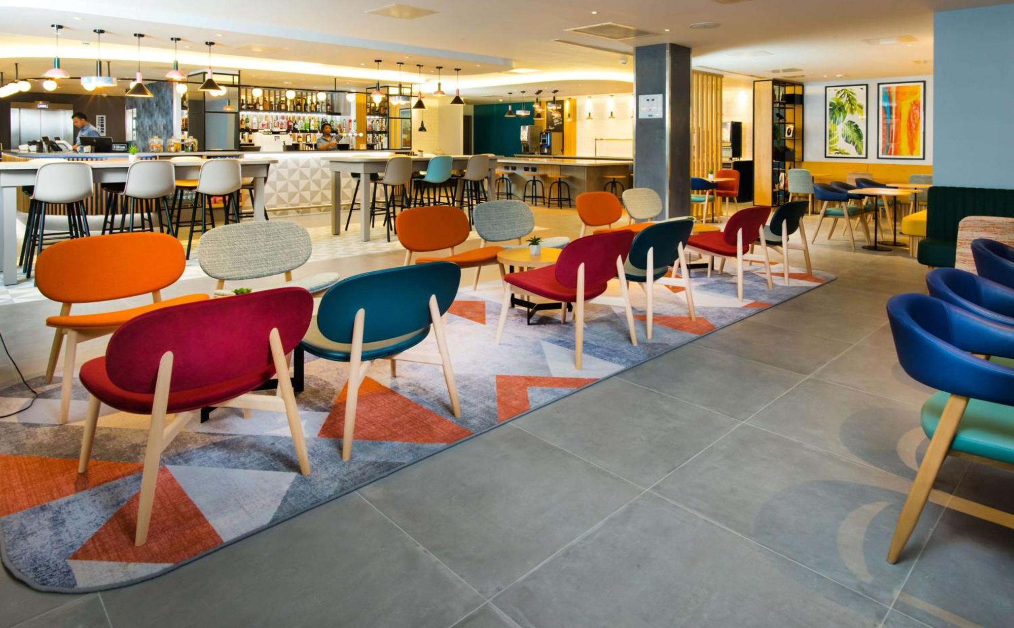 Hampton By Hilton London Park Royal Hotell Exteriör bild