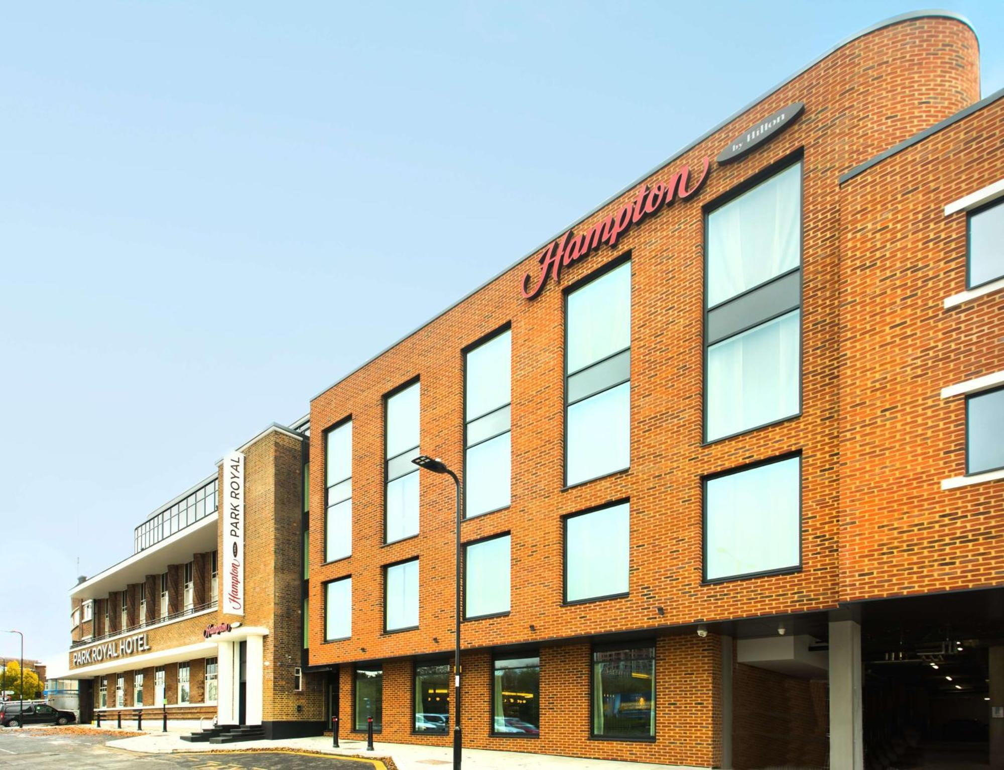 Hampton By Hilton London Park Royal Hotell Exteriör bild