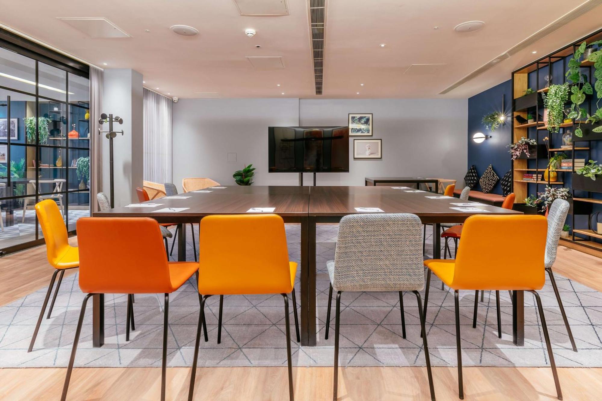 Hampton By Hilton London Park Royal Hotell Exteriör bild