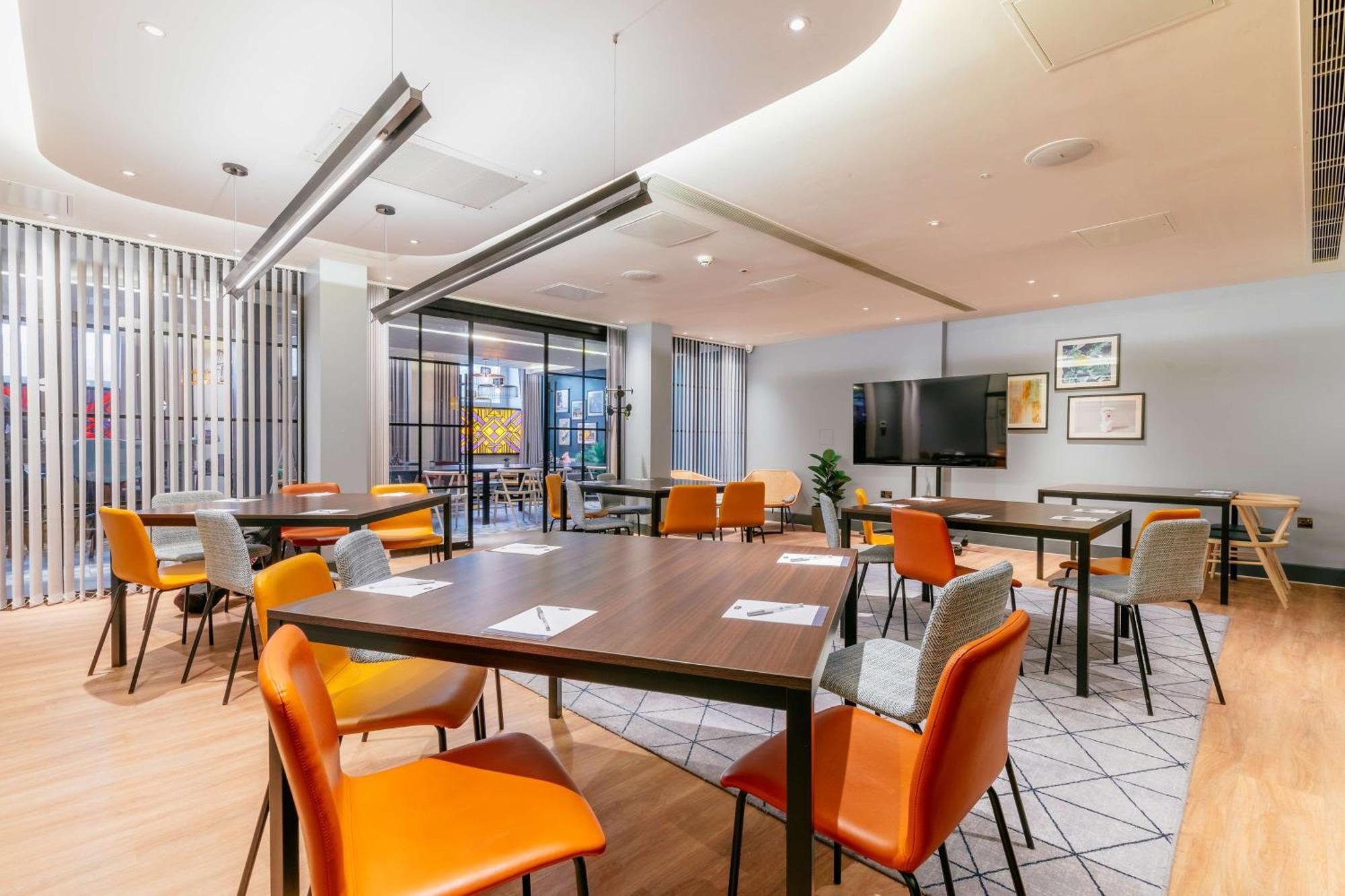 Hampton By Hilton London Park Royal Hotell Exteriör bild