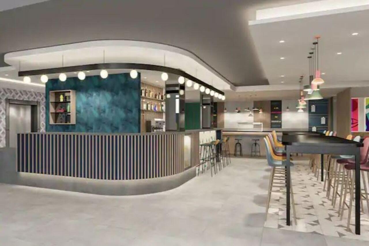 Hampton By Hilton London Park Royal Hotell Exteriör bild